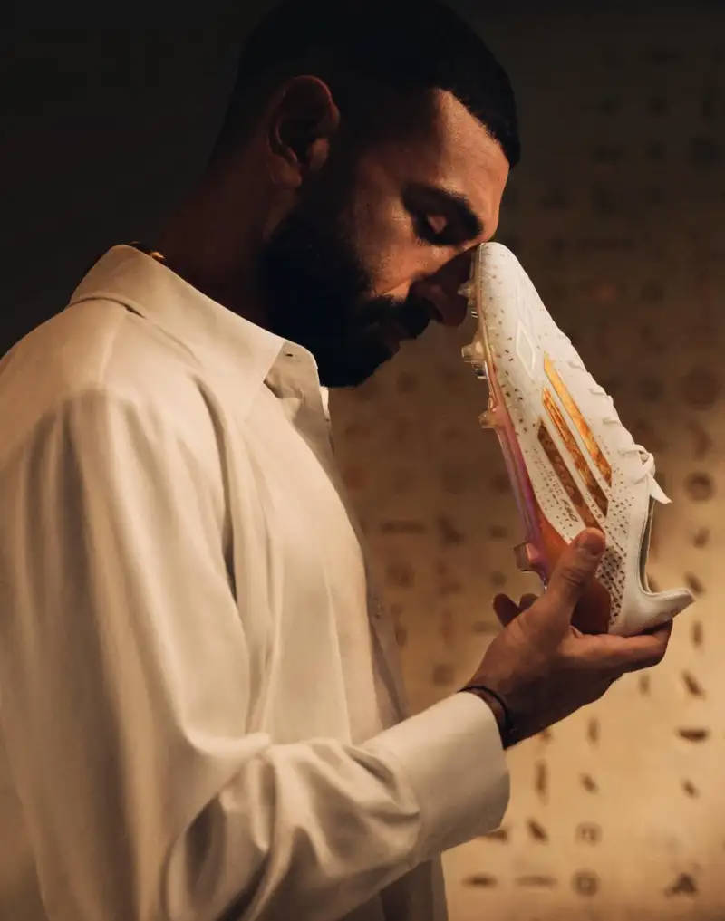 Kết hợp bối cảnh văn hóa Ai Cập! adidas ra mắt phối màu F50 dành riêng cho Salah