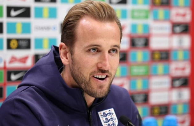 Harry Kane và Khát Vọng Giành Quả Bóng Vàng: So sánh với Messi và Messi