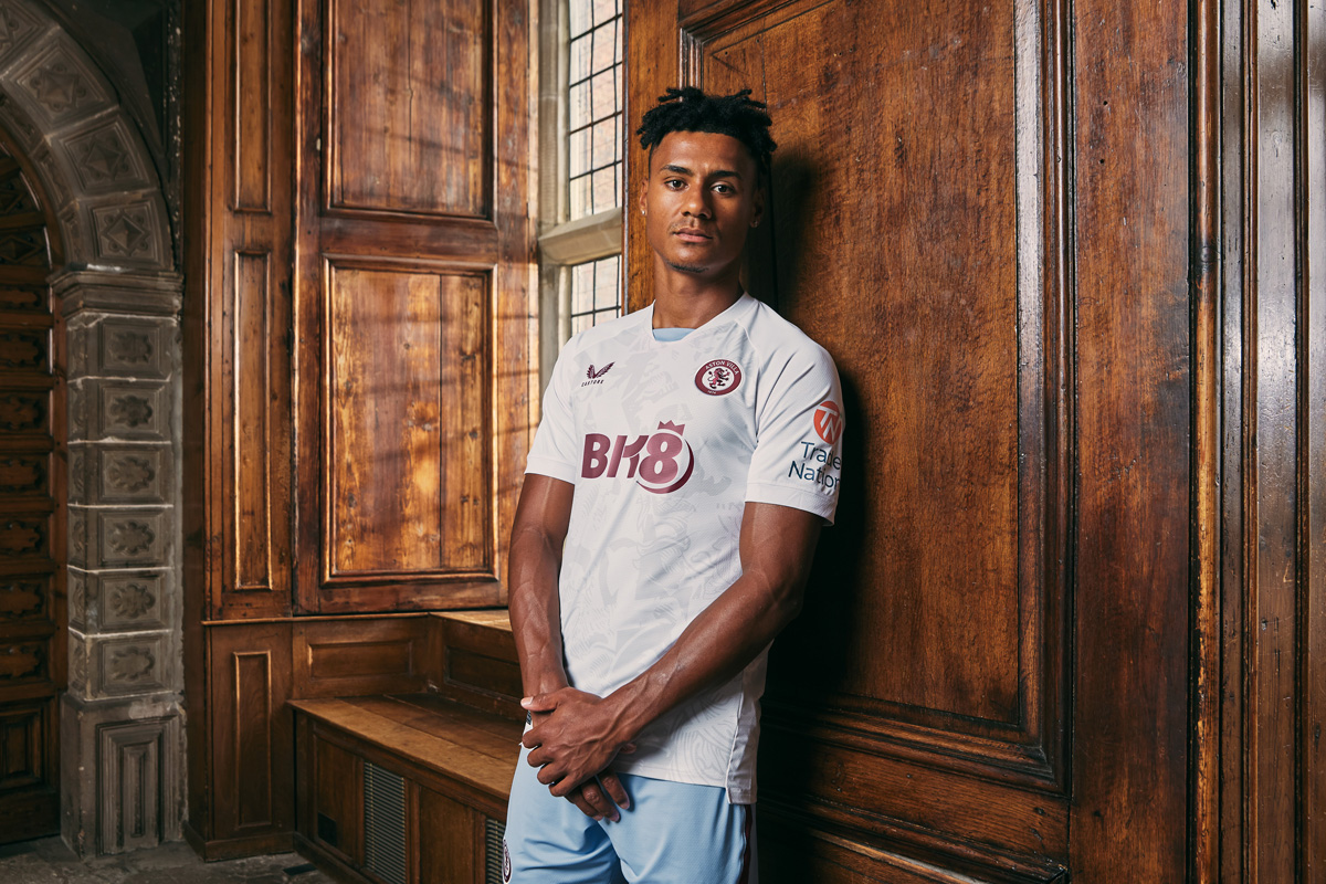 Áo Đấu Sân khách Của Aston Villa 2023-24