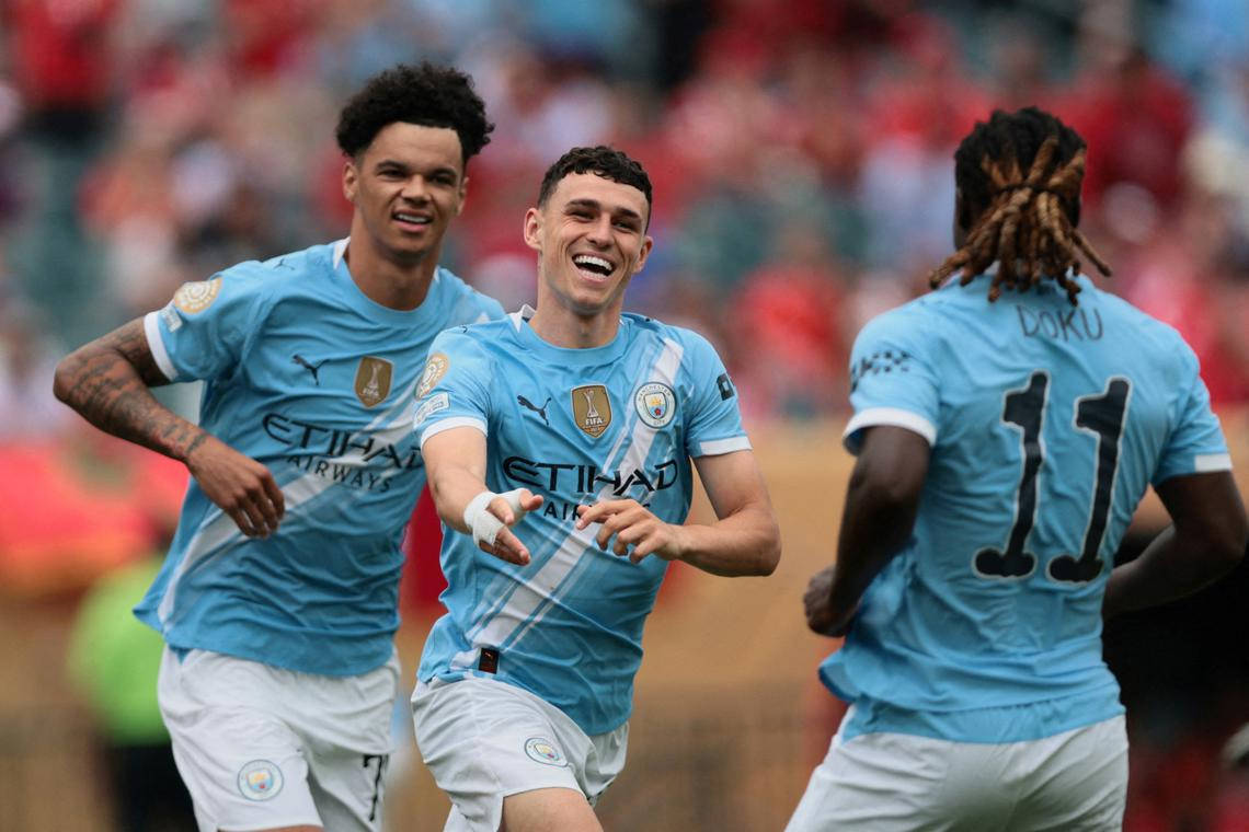 Manchester City 2-0 Wydad | Foden và Doku ghi bàn, Lewis nhận thẻ đỏ