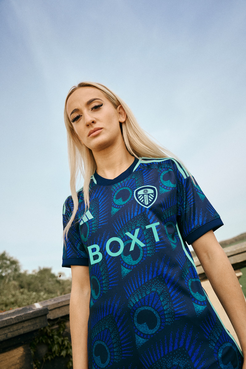 Áo Đấu Sân khách Của Leeds United 2023-24