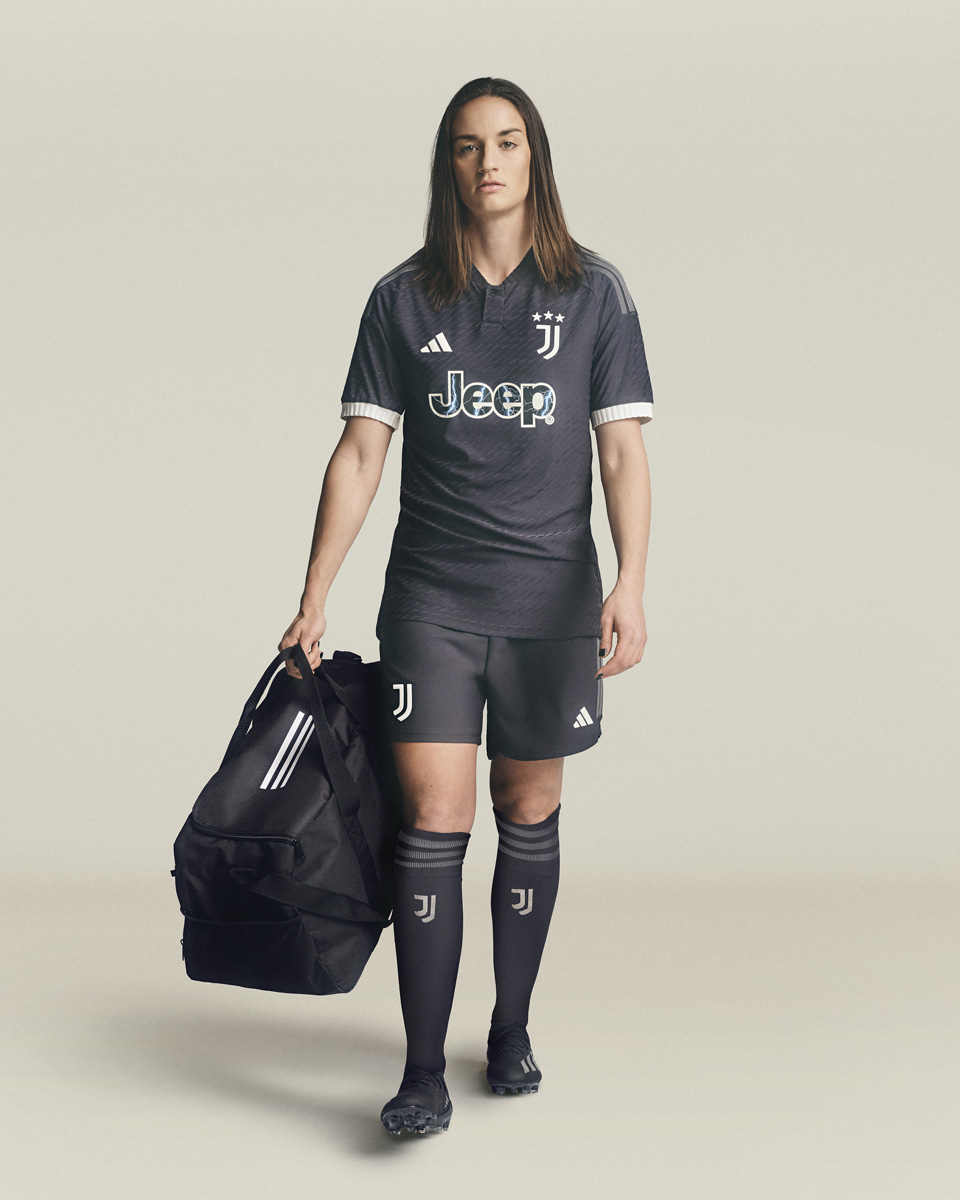 Áo Đấu Sân Khách Thứ Hai Của Juventus 2023-24