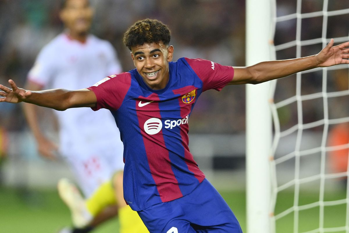 Barcelona từ chối bán viên ngọc Yamal với mức giá kỷ lục