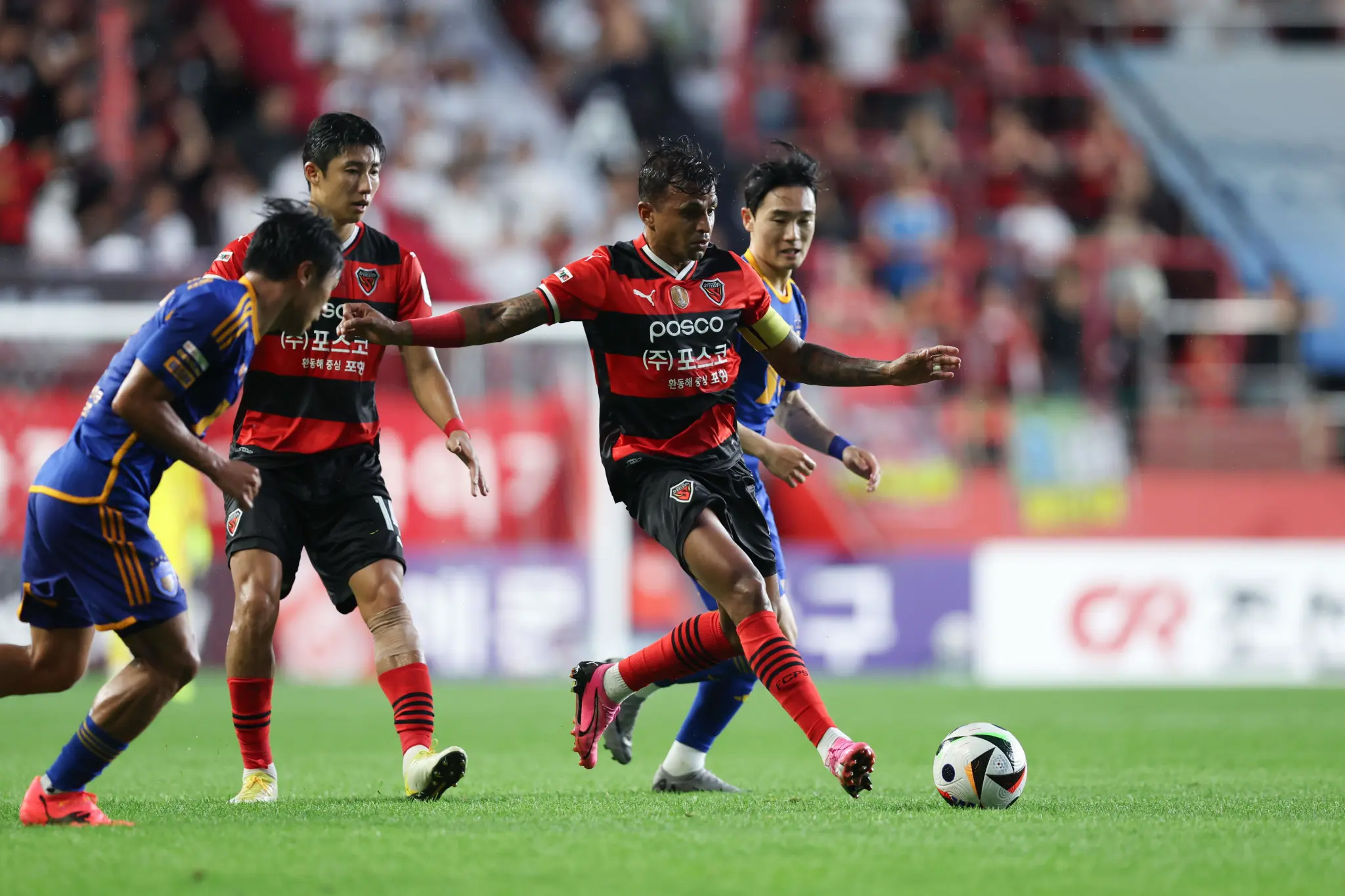 Giải bóng đá chuyên nghiệp Hàn Quốc: Ngày 13 tổ chức cuộc họp thao luận việc chuyển K League sang thể thức qua năm