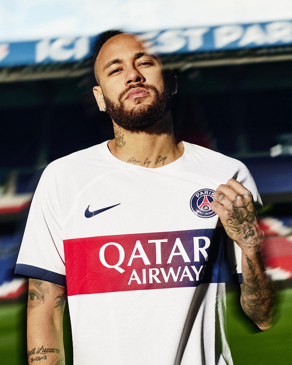 Áo Đấu Sân Khách Của Paris Saint-Germain 2023-24