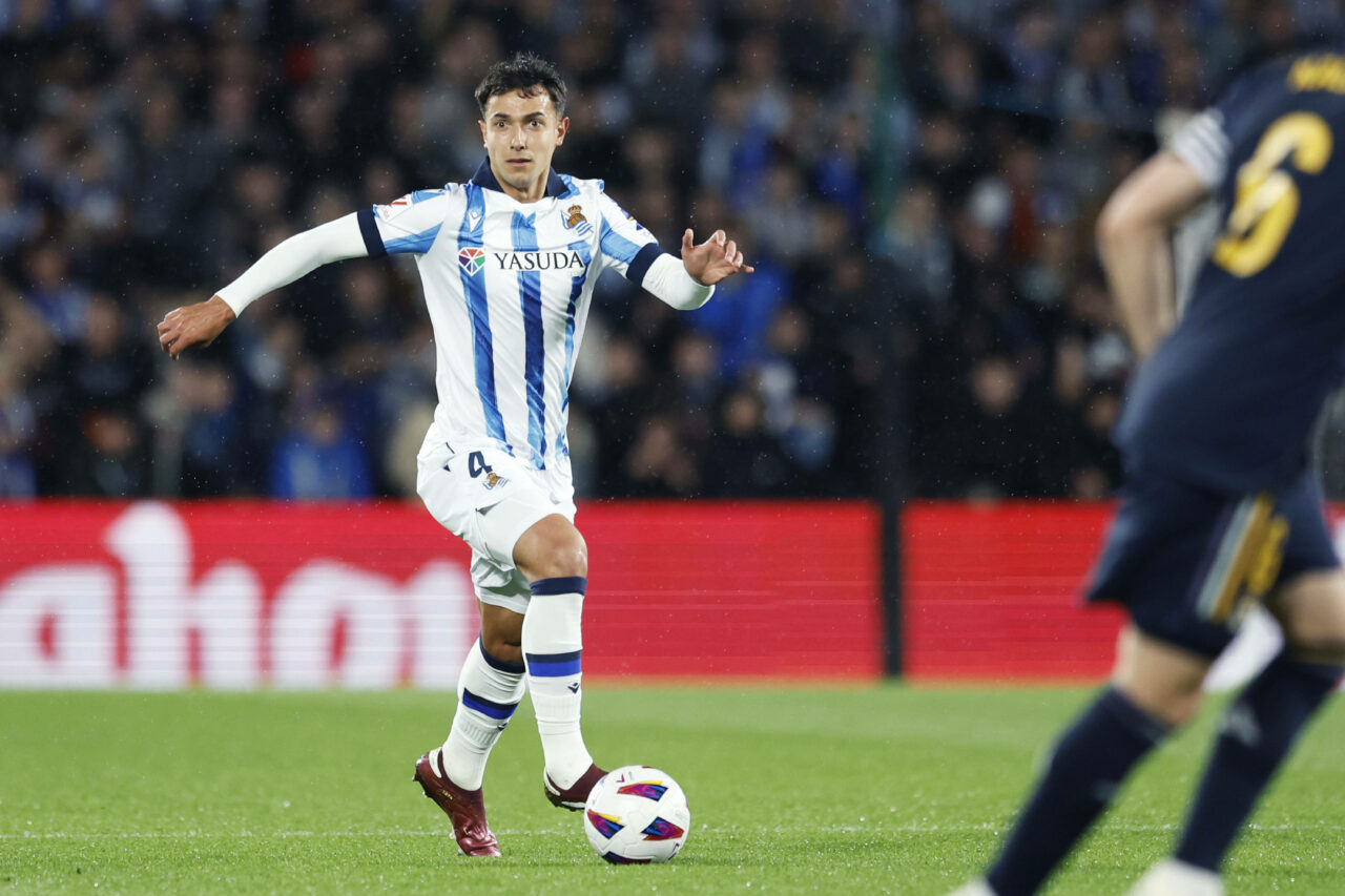 Liverpool Targets Zubimendi for Midfield Reinforcement