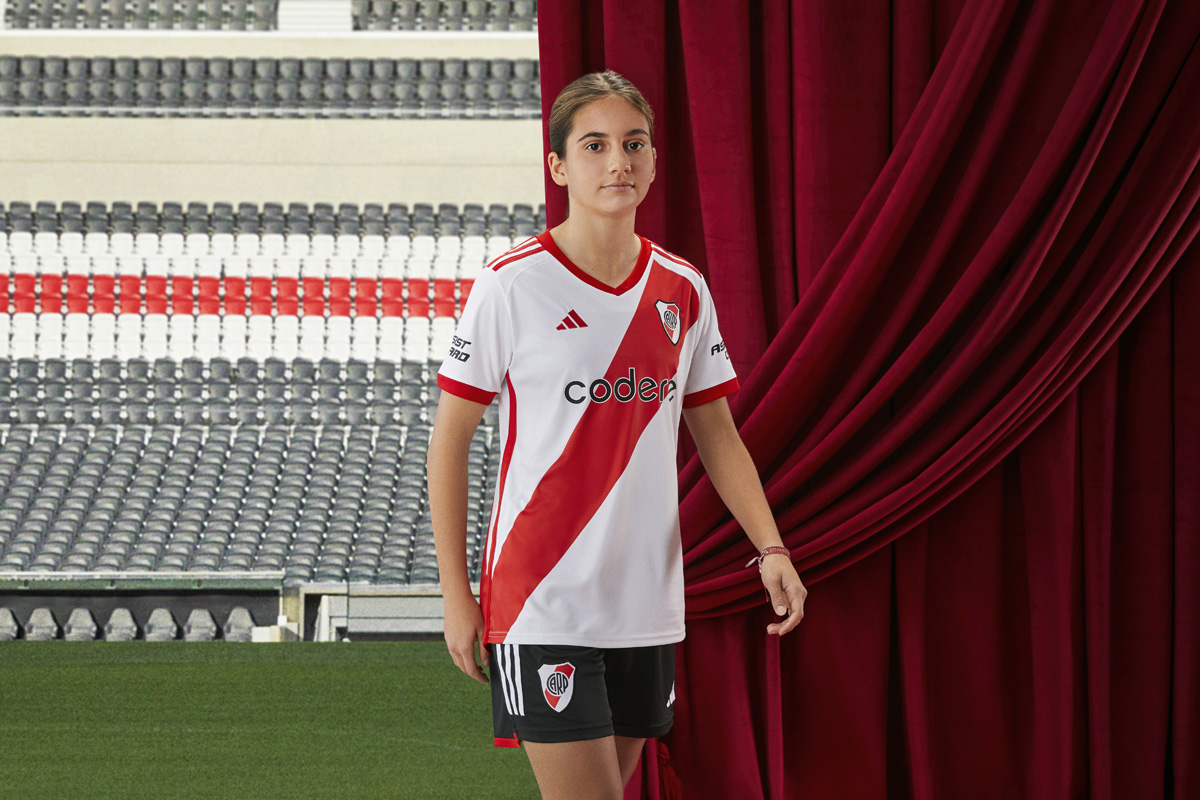 Áo Đấu Sân Nhà Của River Plate 2023-24