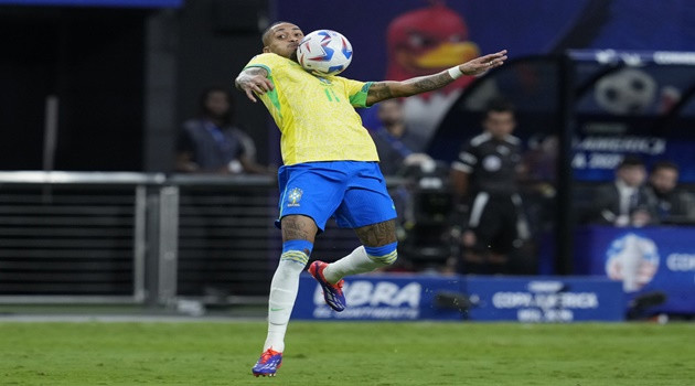 Newcastle đưa Raphinha trở lại Premier League?
