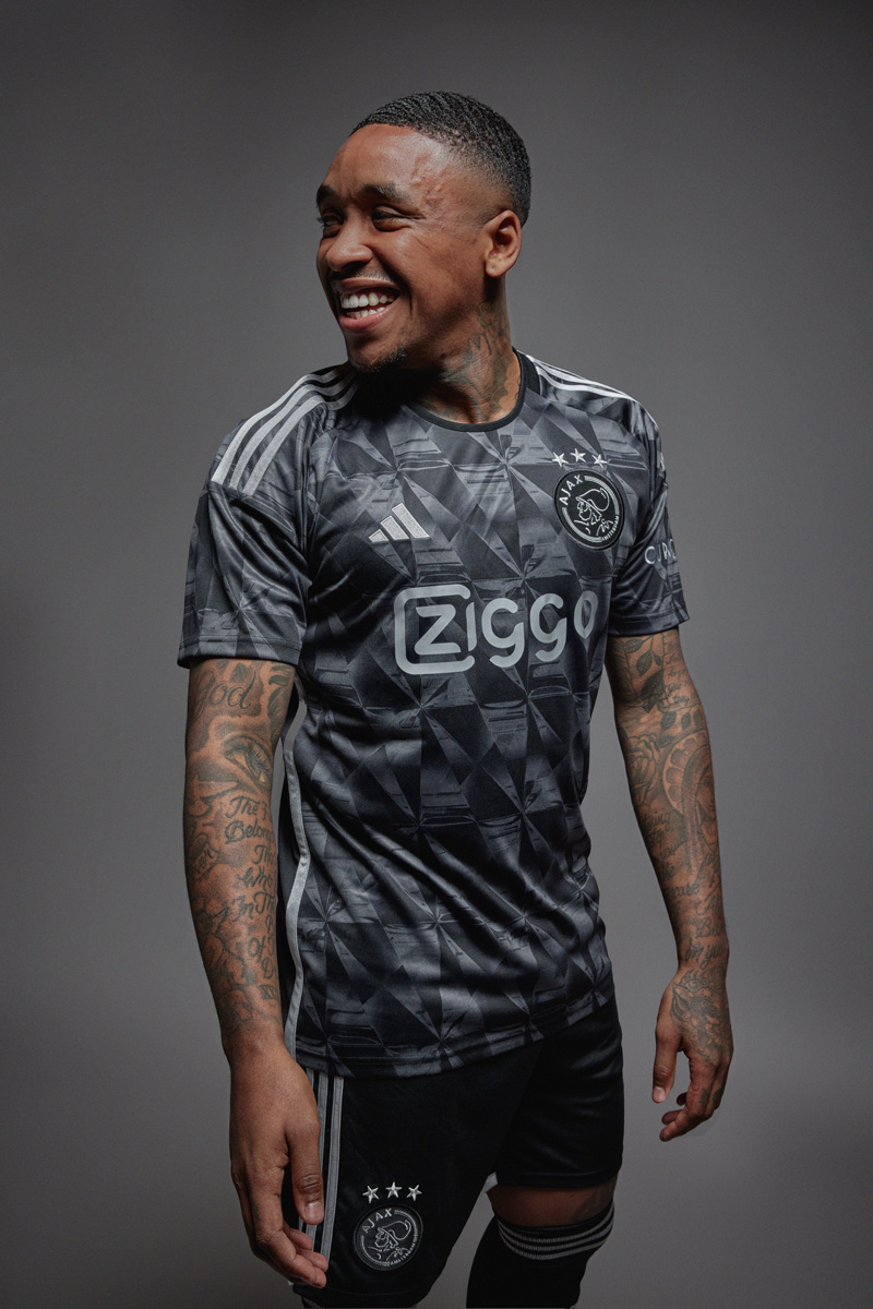 Áo Đấu Sân Khách Thứ Hai Của CLB Ajax 2023-24