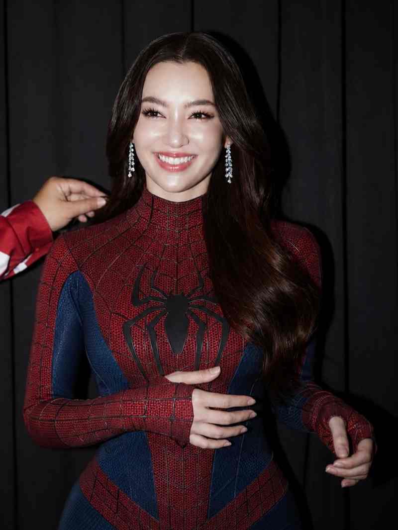 เบลล่า ราณี ใส่ชุดสไปเดอร์แมนรัดรูป งานหุ่นอย่างจึ้ง