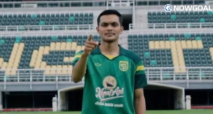 Persebaya Reunites with Local Star Rachmat Irianto in a Celebratory Homecoming