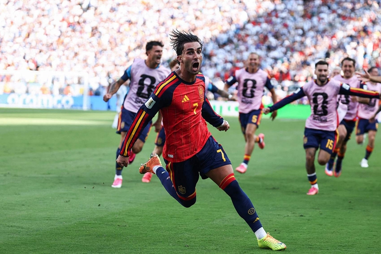 Mundo Deportivo: Barcelona chỉ đàm phán nếu Ferran tự xin ra đi, PSG vẫn chờ câu trả lời