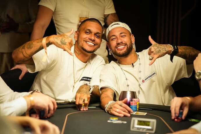 Neymar in poker tournament gallery: poker, friends and pagode = happiness❤️🙏