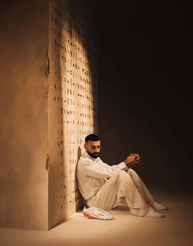 Kết hợp bối cảnh văn hóa Ai Cập! adidas ra mắt phối màu F50 dành riêng cho Salah