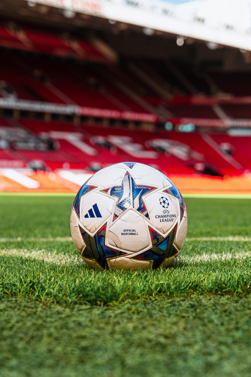 Quả Bóng Thi Đấu Chính Thức Của UEFA Champions League Cho Mùa Giải 2023/24