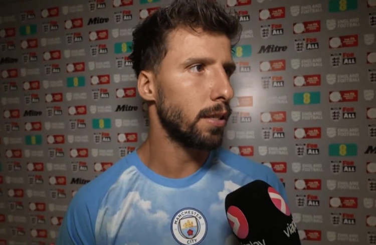 Rúben Dias: Thua Community Shield, tôi đều vô địch Premier League