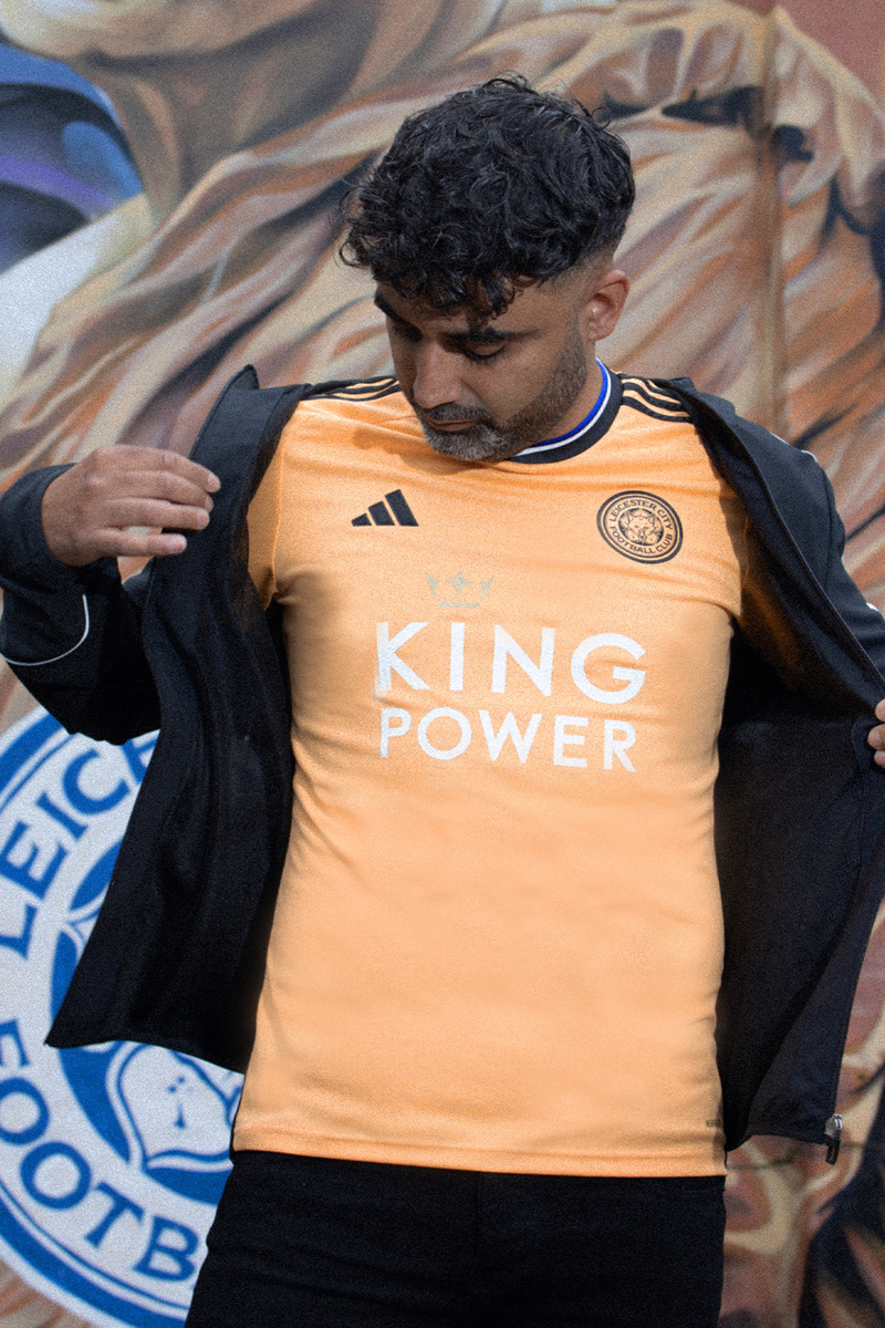 Áo Đấu Sân Khách Thứ Hai Của Leicester City 2023-24