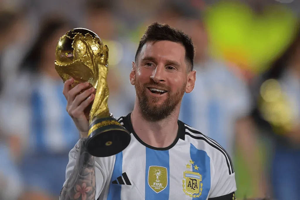 Zanetti: Messi sẽ dự World Cup năm sau, anh ấy có đủ khả năng tiếp tục làm thủ lĩnh của Argentina