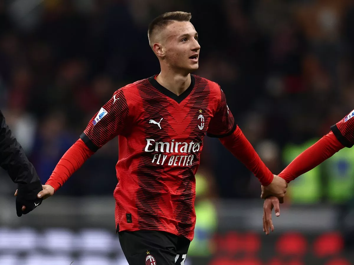AC Milan's Camarda to Start Against Cagliari in Place of Injured Morata