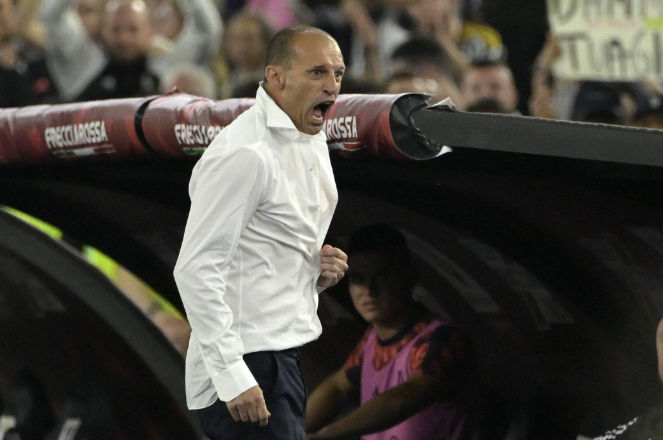 Không ai có mặt! Các cầu thủ chạy cánh của AC Milan đang trong tình trạng thiếu hụt, không có hậu vệ cánh trái hoặc phải nào được chọn tính đến ngày 15 tháng 7