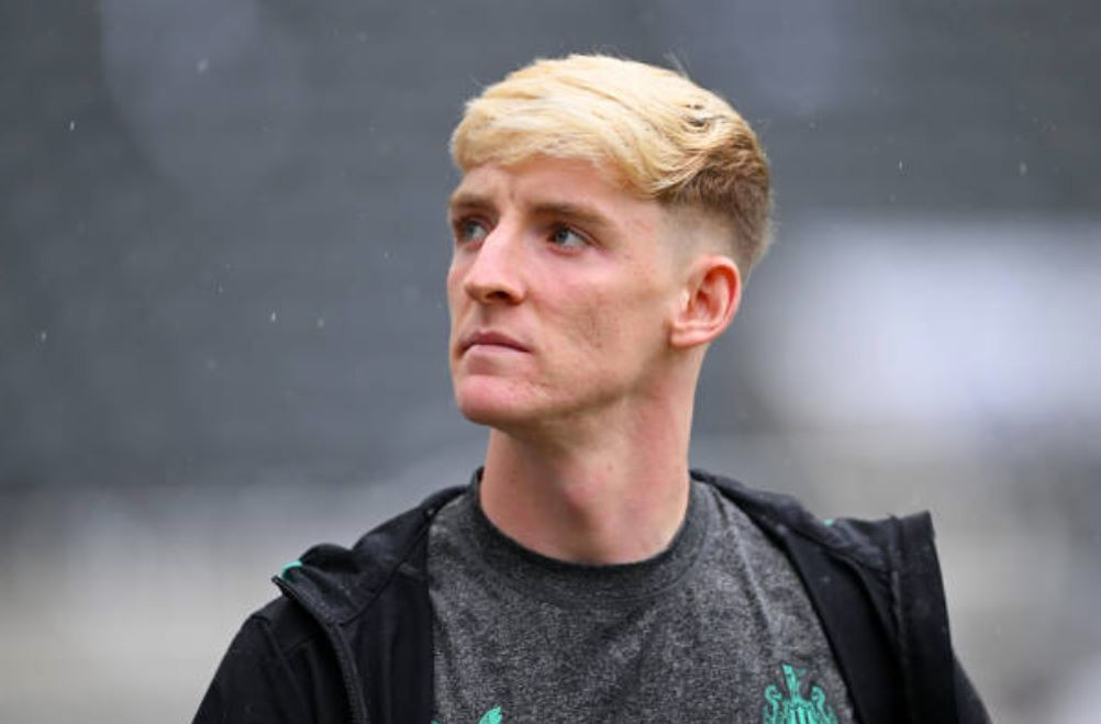 Liverpool vẫn quyết tâm có được Anthony Gordon