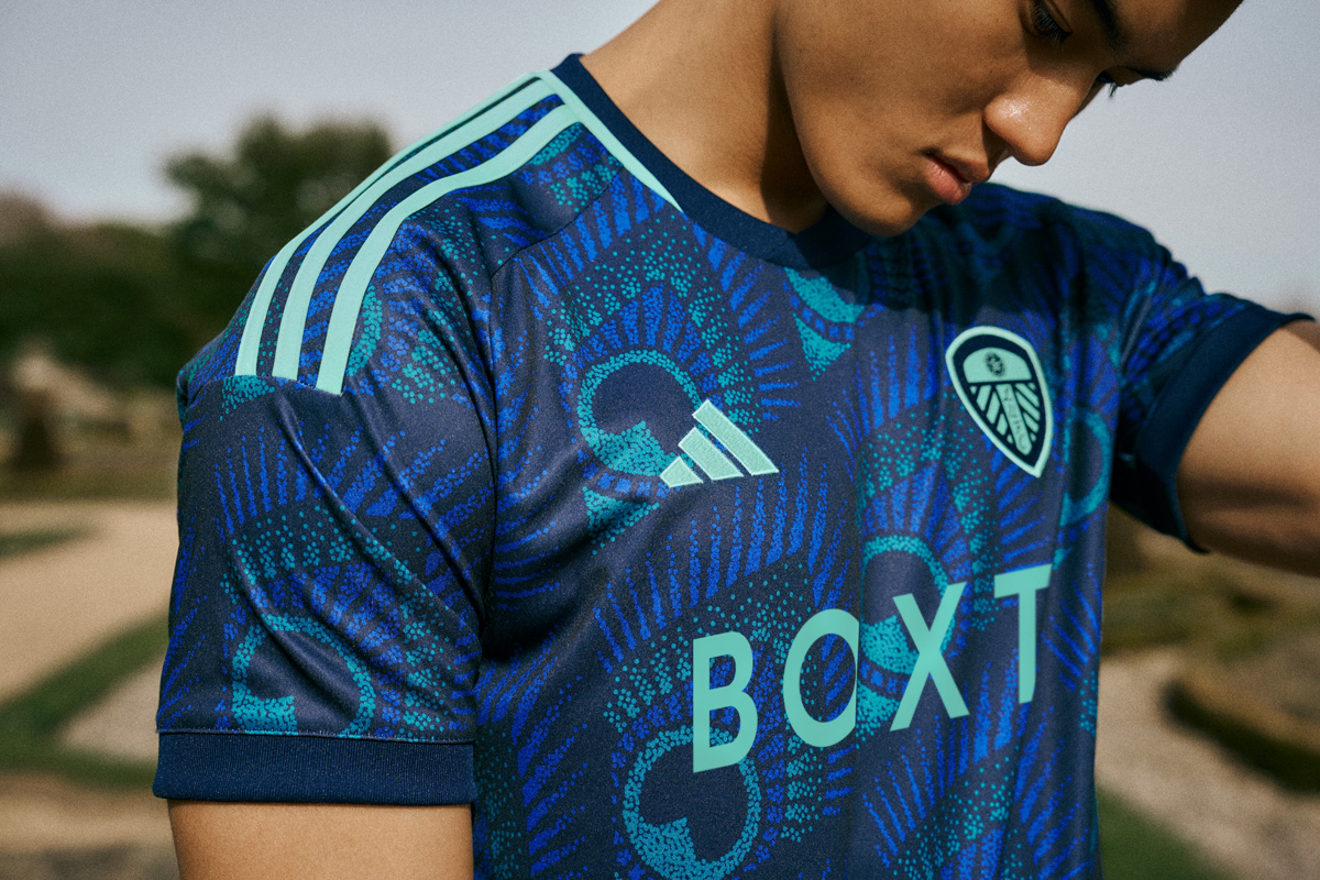 Áo Đấu Sân khách Của Leeds United 2023-24