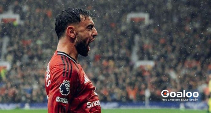 Manchester United Edge Chelsea in Rain-Soaked Thriller at Old Trafford