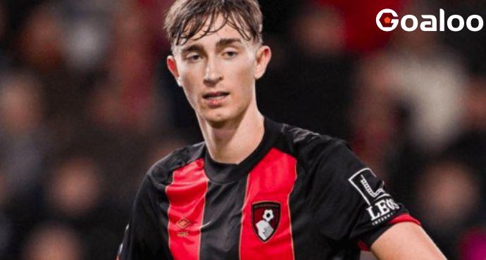Top Clubs Circling Hujisen as Release Clause Looms