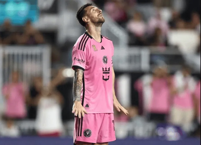 15 bàn + 15 kiến tạo trong một mùa giải, Messi 37 tuổi trở thành cầu thủ thứ 6 trong lịch sử MLS đạt được thành tích này