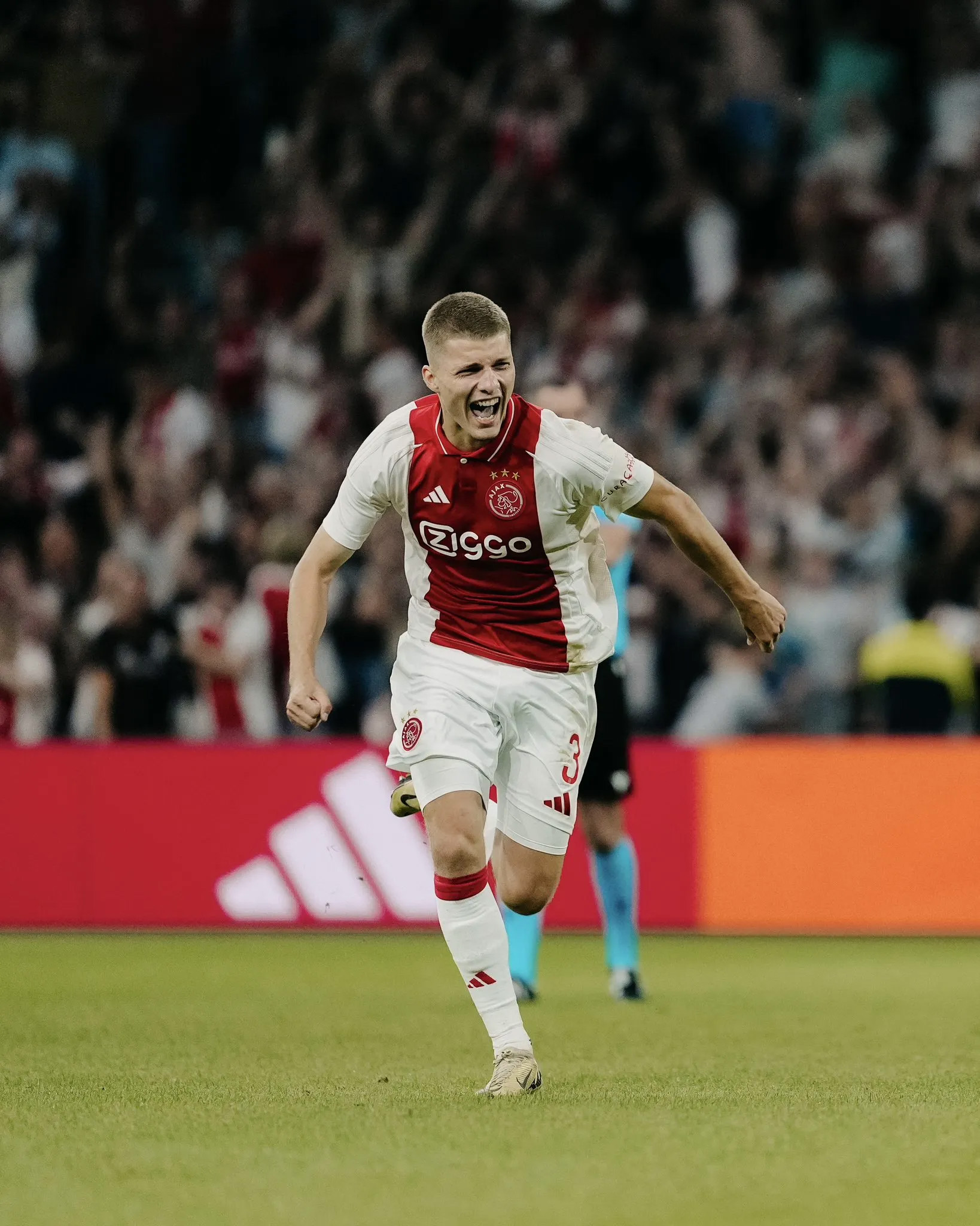 17 lượt sút luân lưu! Ajax loại Panathinaikos với tỷ số 13-12 ở vòng loại Europa League
