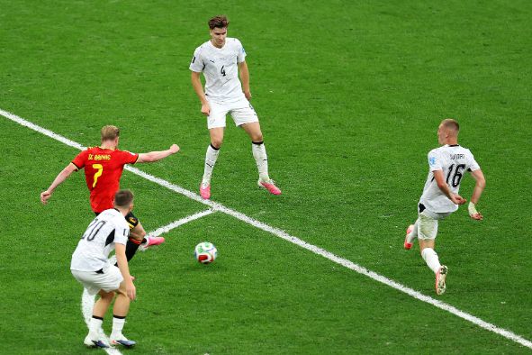 Rostov ghi 3 bàn thắng chỉ trong 14 giây! Lần gần nhất Bỉ ghi được 3 bàn thắng tại World Cup là vào năm 2018 trong trận đấu với Nhật Bản
