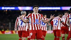 Atletico đòi hơn 100 triệu euro, PSG nhảy vào cuộc, Barcelona nguội lòng với Julian Alvarez