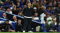 Neville: Chelsea thiếu sức mạnh ở tuyến giữa sau khi Enzo ra đi