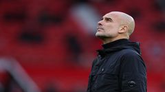 Vẻ mặt của Guardiola  không ổn，Sammer khuyên Guardiola nên dừng lại và lấy lại hơi thở