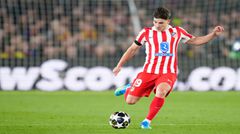 Alvarez bất mãn vì không thể nói chuyện với Simeone, báo tin nhắn cho CLB đừng trông chờ vào mình