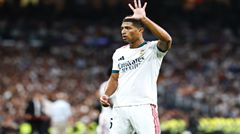 Marca: CĐV Real Madrid không nên la ó đội ngay từ vòng 2, các CĐV trẻ bị hư hỏng bởi danh hiệu Champions League