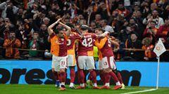 Vượt Juventus với tổng tỷ số 7-5, Galatasaray sẽ làm khách tại Anh