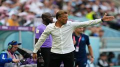Chỉ còn 49 ngày đến World Cup! Saudi Arabia sa thải HLV Lerner, bổ nhiệm nhà cầm quân Hy Lạp Donis