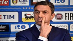 Costacurta: Lipavlovic là người tiến bộ nhất trong hàng phòng ngự của Milan, và De Went cũng rất đáng tin cậy