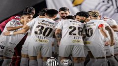 Santos hòa Coritiba, 3 trận liền không thắng, Neymar sút phạt trúng cột dọc