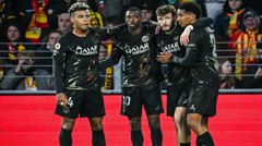 Thắng Lens 2-0 trên sân khách, PSG vô địch Ligue 1 sớm một vòng, lập cú đúp 5 năm liên tiếp