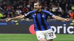 ​Chuyên gia Romano: Mkhitaryan đồng ý gia hạn với Inter Milan thêm một năm