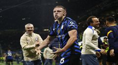 Inter Milan chi ròng hơn 50 triệu euro hè này, ba cầu thủ đã bị đưa lên kệ chuyển nhượng