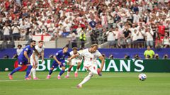Kane: Livaković hay di chuyển sớm, tôi tin 80% sẽ được đá lại