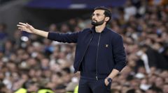 Real Madrid chuẩn bị “đại tu”: Arbeloa gần như chắc chắn rời ghế, kế hoạch tái thiết được kích hoạt