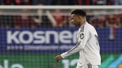 Mbappe cảm thấy không ổn, chủ động xin rời sân để tránh rủi ro bỏ lỡ World Cup