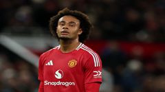 Romano: Với việc Amorin bị sa thải, thương vụ chuyển nhượng Menu đã nguội lạnh, và Manchester United không có kế hoạch để Zirkzee ra đi