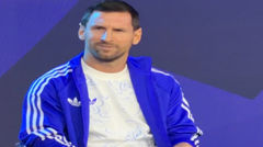Messi: Khi chụp bức ảnh đó, Yamal vẫn còn là em bé, giờ lại đối đầu nhau ở chung kết World Cup, thật quá điên rồ