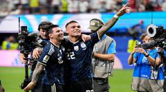Barcelona quan tâm đến Lautaro sau khi thương vụ Alvarez thất bại, cầu thủ đã mở cửa cho CLB