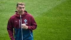 Hơn 25.000 độc giả bình chọn! Báo Bola: Hơn 70% độc giả cho rằng Ronaldo không nên trở lại đội tuyển quốc gia